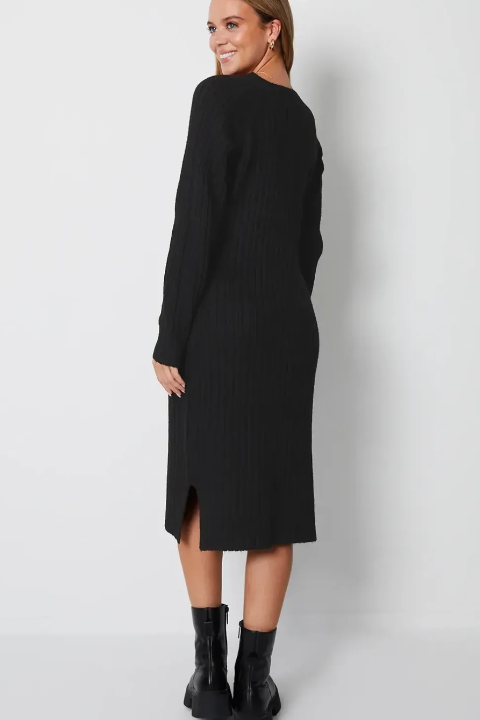 'Ava' V-Neck Knitted Midi Dress