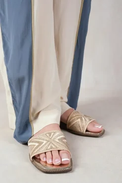 'Blossom' Flat Sandals With Sparkly Textured Single Band