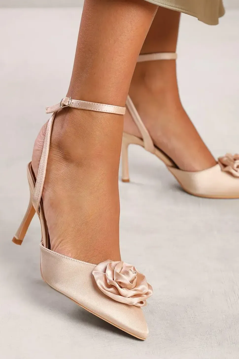 'Briar' Pointed Toe Heel With Flower Detail