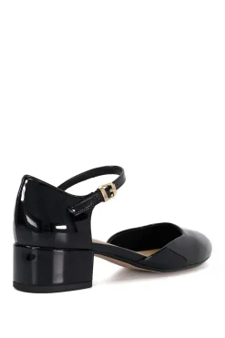 'Dominos' Court Shoes