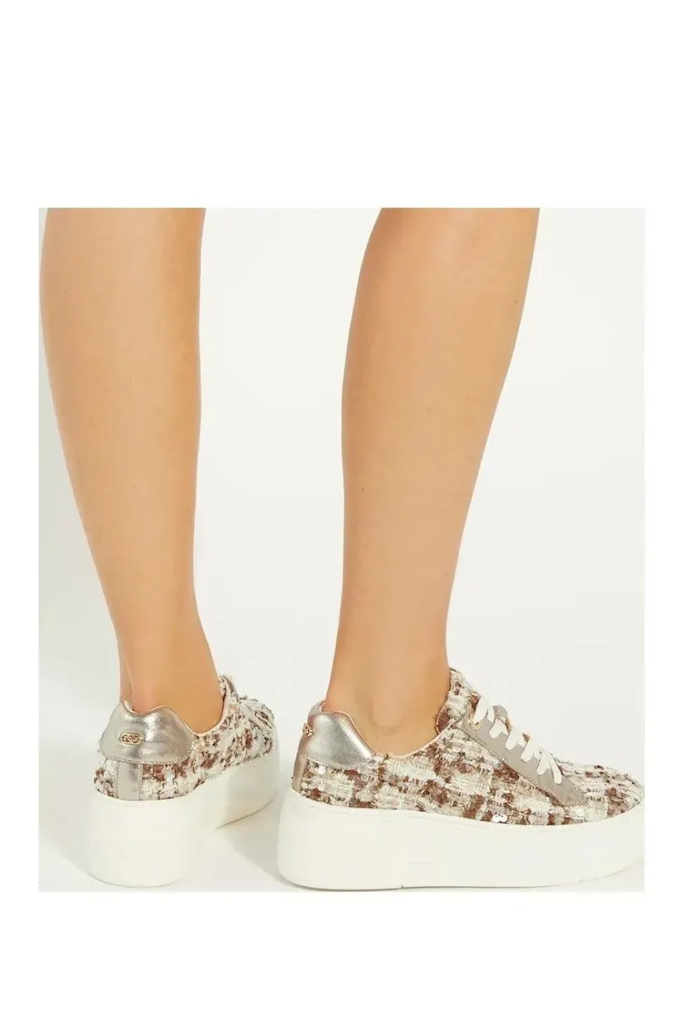 'Episode' Trainers