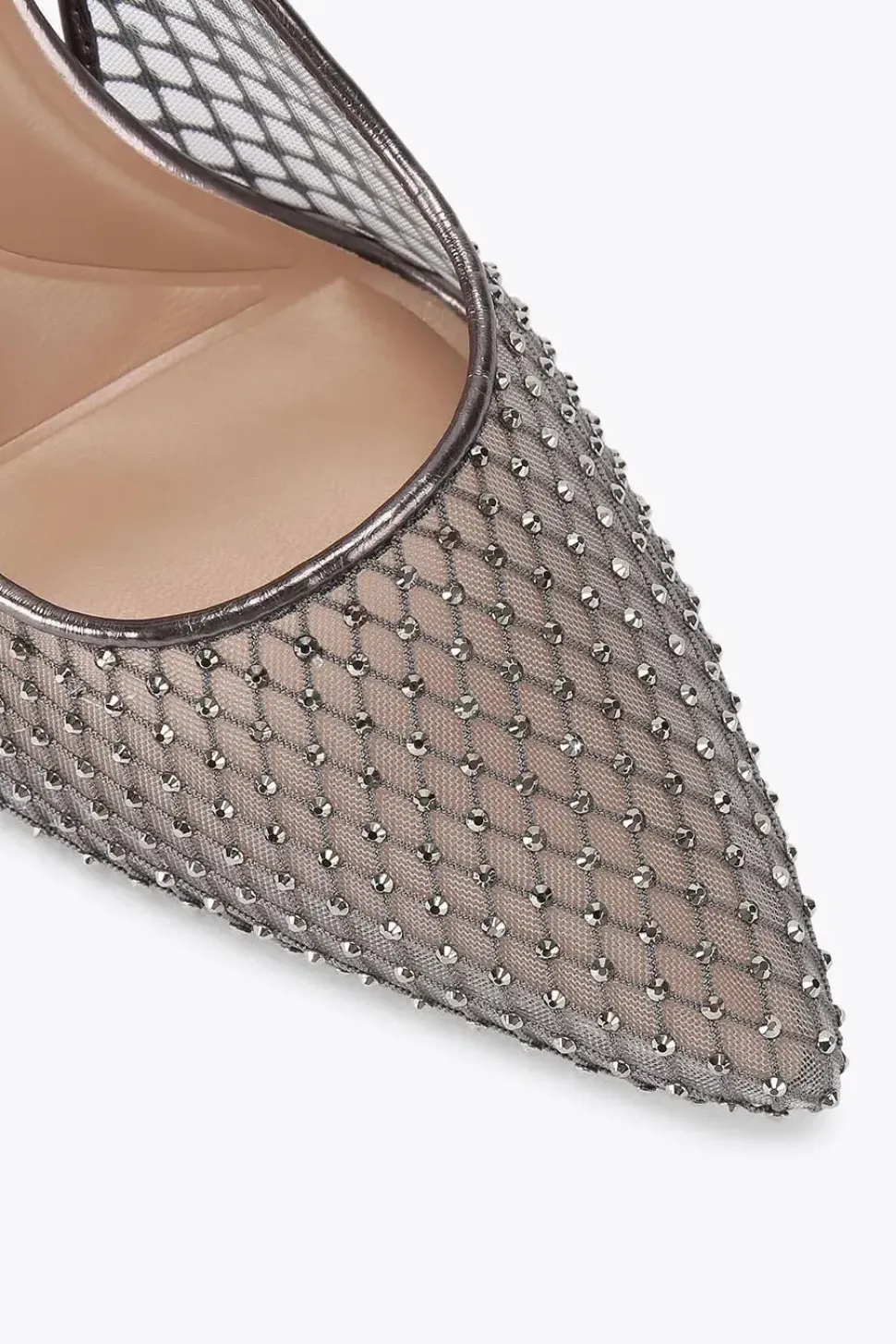 'Hotsox Court' Heels