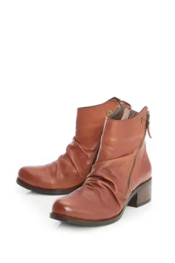'Kaiit' Leather Ankle Boots