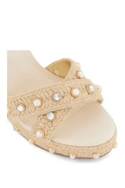 'Kays' Wedges
