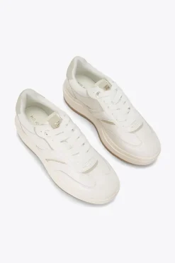 'Kick'  Trainers