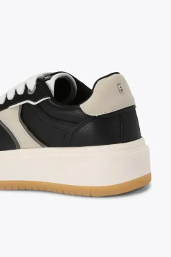 'Kick' Trainers