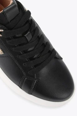 'Leader'  Trainers