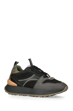 'Legend' Trainers