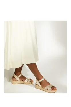 'Linnie' Leather Sandals