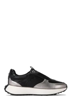 'Logan Laceless' Trainers