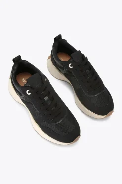 'Logan'  Trainers