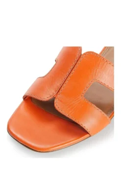 'Loupe' Leather Sliders