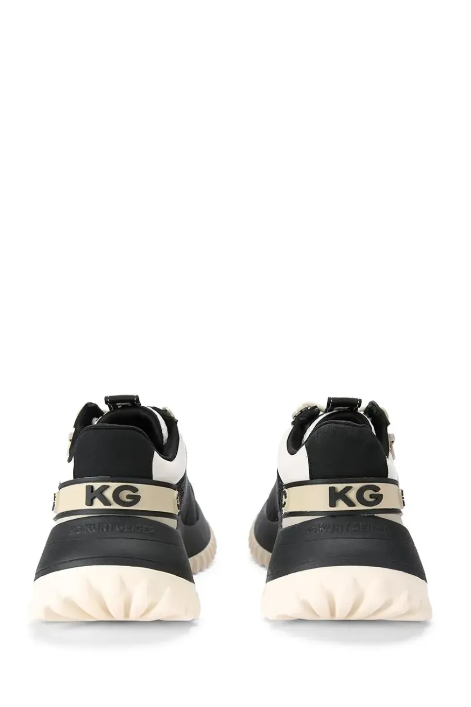 'Lowell Zip' Trainers