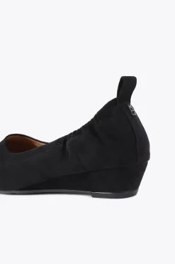 'Mackie' Suedette Flats