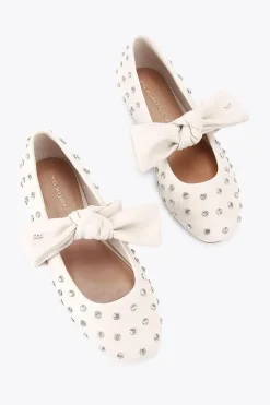 'Master Stud2'  Flats