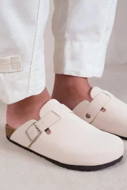 'Palm' Closed Toe Flat Sandals With Buckle Detail