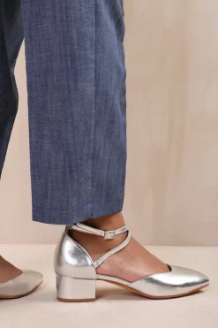 'Peru' Wide Fit Cross Over Ankle Strap Low Block Heel