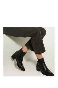 'Pouring' Ankle Boots