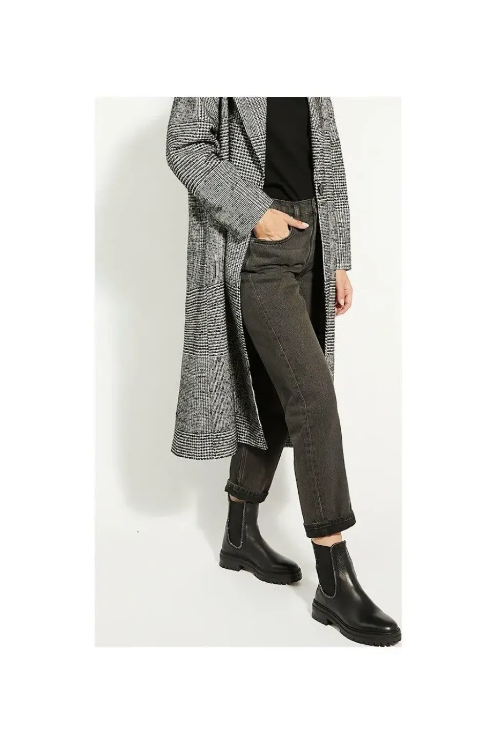 'Pursuit' Leather Chelsea Boots