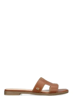 'Raven' Sandals