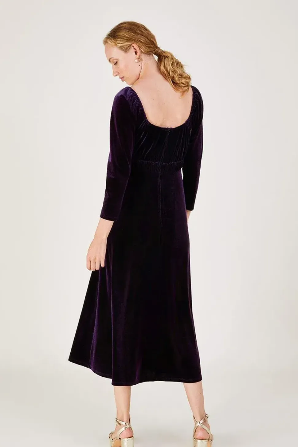'Sara' Velvet Midi Dress