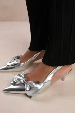 'Spain' Low Kitten Heels Pointed Toe Bow Detail