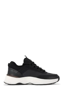 'Swift Runner' Trainers