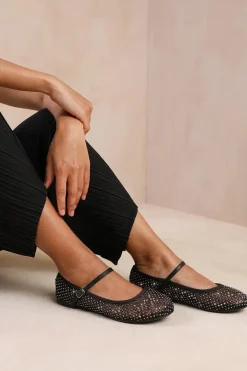 'Tennessee' Wide Fit Diamante Detail Pump With Strap