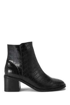 'Tibby' Boots