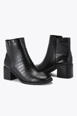 'Tibby' Boots