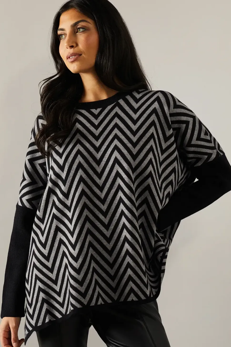 Zig Zag Contrast Colour Crew Neck Batwing Jumper